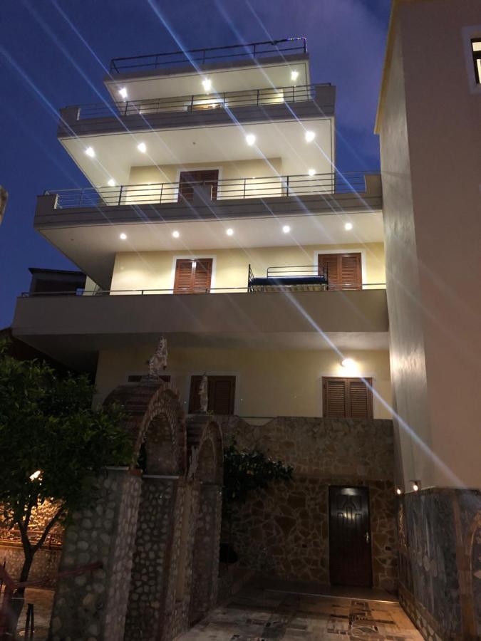 The Sunset Villa Leven Vlorë Buitenkant foto